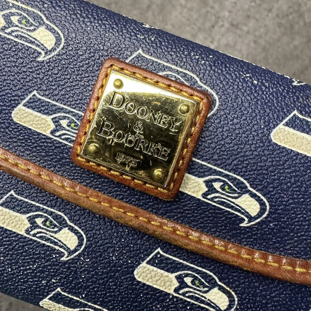 Dooney & Bourke dooney bourke